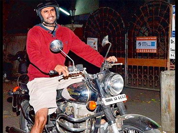 ರಾಯಲ್ ಎನ್ಫೀಲ್ಡ್ ಬೈಕ್ ಹೊಂದಿರುವ ಸೆಲೆಬ್ರಿಟಿಗಳಿವರು
