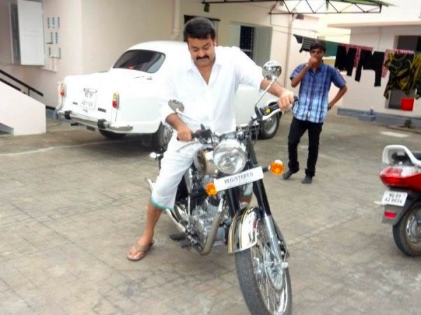 ರಾಯಲ್ ಎನ್ಫೀಲ್ಡ್ ಬೈಕ್ ಹೊಂದಿರುವ ಸೆಲೆಬ್ರಿಟಿಗಳಿವರು