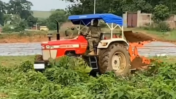 ಹೊಸ ಟ್ರಾಕ್ಟರ್ ನೊಂದಿಗೆ ವಿಭಿನ್ನವಾಗಿ ಕಾಣಿಸಿಕೊಂಡ ಟೀಂ ಇಂಡಿಯಾ ಮಾಜಿ ನಾಯಕ