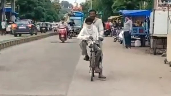 ಮಗನ ಪರೀಕ್ಷೆಗೆ ಸಾಥ್ ನೀಡಿದ ಅಪ್ಪ, ಸೈಕಲ್ ಮೂಲಕವೇ 105 ಕಿ.ಮೀ ಸಾಗಿದ ತಂದೆ-ಮಗ