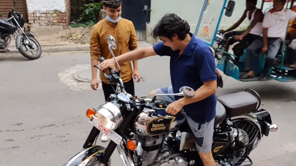 ತಂದೆಗೆ ನೆಚ್ಚಿನ ಬೈಕ್ ಗಿಫ್ಟ್ ನೀಡಿದ ಯೂಟ್ಯೂಬ್ ಚಾನೆಲ್ ಮಾಲೀಕ