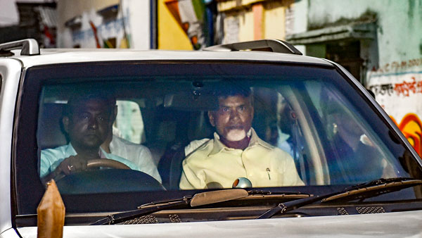 ರಸ್ತೆ ಅಪಘಾತದಲ್ಲಿ ಪ್ರಾಣಾಪಾಯದಿಂದ ಪಾರಾದ ಮಾಜಿ ಮುಖ್ಯಮಂತ್ರಿ