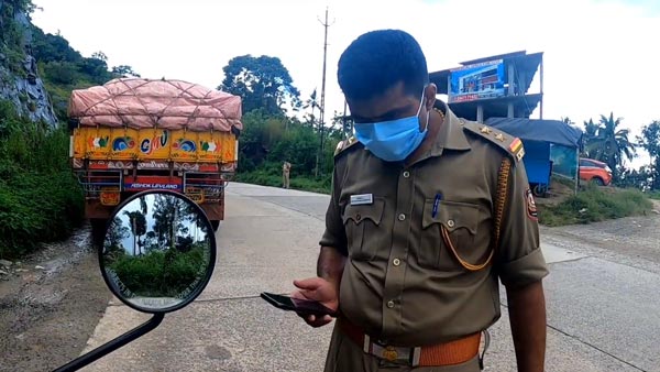 ಬೈಕಿಗೆ ದಂಡ ವಿಧಿಸಲು ಗೂಗಲ್ ಮೊರೆ ಹೋದ ಪೊಲೀಸರು