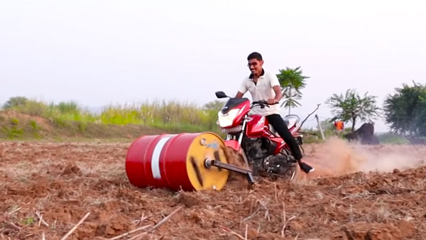 ರೋಡ್ ರೋಲರ್ ನಂತೆ ಮಾಡಿಫೈಗೊಂಡ ಟಿವಿಎಸ್ ವಿಕ್ಟರ್ ಬೈಕ್
