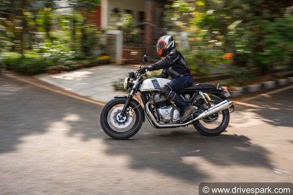 ಸೈಡ್ ಕಾರಿನೊಂದಿಗೆ ಮಾಡಿಫೈಗೊಂಡ ಕಾಂಟಿನೆಂಟಲ್ ಜಿಟಿ 650 ಬೈಕ್