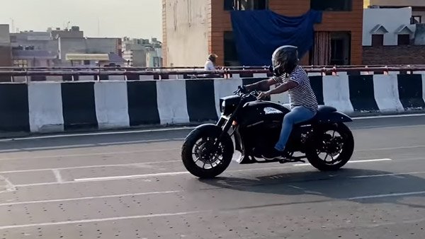 ಇಂಡಿಯನ್ ಸ್ಕೌಟ್ ಬೈಕಿನಂತೆ ಮಾಡಿಫೈಗೊಂಡ ಥಂಡರ್ ಬರ್ಡ್