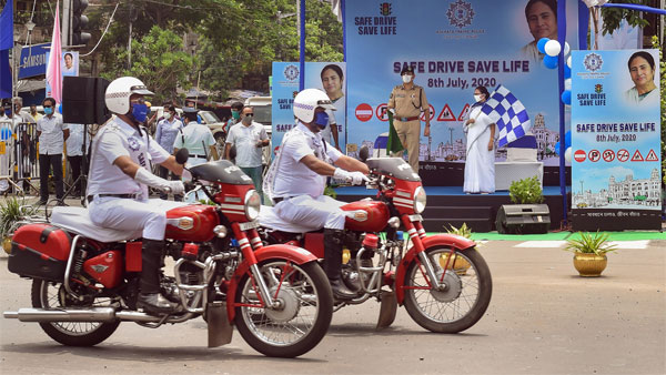 ಕರೋನಾ ವೈರಸ್ ಬಗ್ಗೆ ಜನ ಜಾಗೃತಿ ಮೂಡಿಸಲು ಉಬರ್ ಜೊತೆಗೆ ಕೈಜೋಡಿಸಿದ ಪೊಲೀಸ್ ಇಲಾಖೆ
