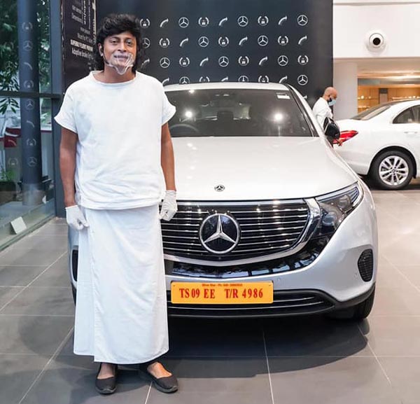 ಮರ್ಸಿಡಿಸ್ ಮೊದಲ ಎಲೆಕ್ಟ್ರಿಕ್ ಕಾರು ಖರೀದಿಸಿದ ಬಾಬಿ ಚೆಮ್ಮನೂರ್