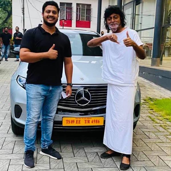 ಮರ್ಸಿಡಿಸ್ ಮೊದಲ ಎಲೆಕ್ಟ್ರಿಕ್ ಕಾರು ಖರೀದಿಸಿದ ಬಾಬಿ ಚೆಮ್ಮನೂರ್