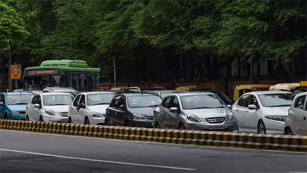 ಕರೋನಾ ವೈರಸ್ ಎಫೆಕ್ಟ್: ಭಾರೀ ಪ್ರಮಾಣದಲ್ಲಿ ಏರಿಕೆಯಾದ ವಾಹನ ದಟ್ಟಣೆ