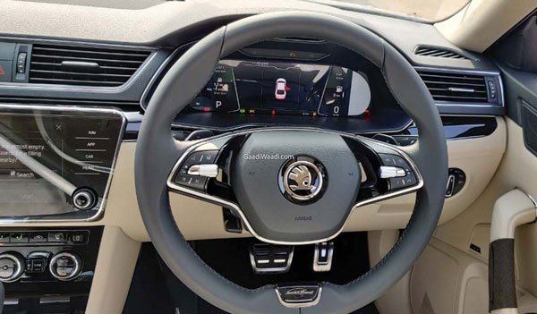 ಡೀಲರ್ ಬಳಿ ತಲುಪಿದ 2021ರ ಸ್ಕೋಡಾ ಸೂಪರ್ಬ್ ಕಾರು