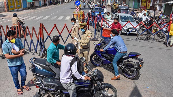 ಫೇಸ್ ಮಾಸ್ಕ್ ಗೊಂದಲದ ಬಗ್ಗೆ ಸ್ಪಷ್ಟನೆ ನೀಡಿದ ಕೇಂದ್ರ ಆರೋಗ್ಯ ಇಲಾಖೆ