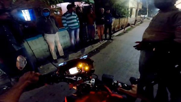 ಜನರ ಅಸೂಯೆಗೆ ಬಲಿಪಶುವಾದ ಸೂಪರ್ ಬೈಕ್ ಸವಾರ