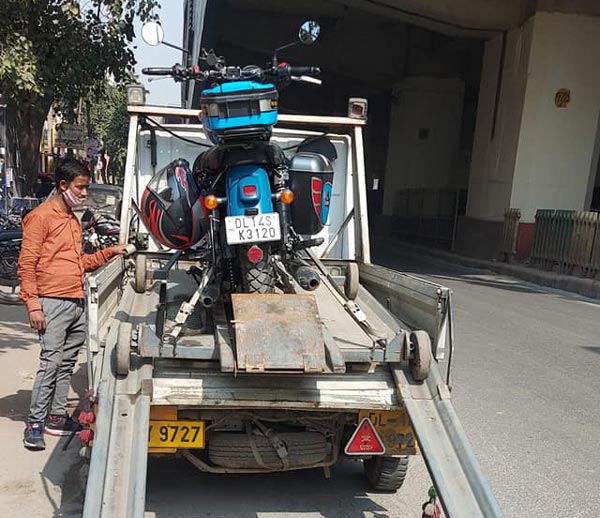 ಟೆಂಪೋದಲ್ಲಿ ಸಾಗಿದ ಬೈಕಿಗೂ ದಂಡ ವಿಧಿಸಿದ ಸ್ಪೀಡ್ ಕ್ಯಾಮರಾ