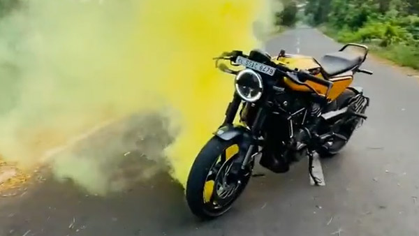 ಮಾಡಿಫೈಗೊಂಡು ಮಿಂಚಿದ ಹಸ್ಕ್ವರ್ನಾ ವಿಟ್ಪಿಲೆನ್ 250 ಬೈಕ್