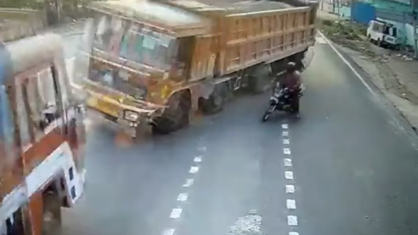 ಭೀಕರ ರಸ್ತೆ ಅಪಘಾತಕ್ಕೆ ಕಾರಣನಾದ ಬೈಕ್ ಸವಾರ