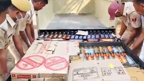 ಗುಪ್ತವಾಗಿ ಸಾಗುತ್ತಿದ್ದ ಅಕ್ರಮ ಮದ್ಯ ಪತ್ತೆ ಹಚ್ಚಿದ ಪೊಲೀಸರು