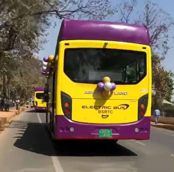 ಲೋ ಫ್ಲೋರ್ ಎಲೆಕ್ಟ್ರಿಕ್ ಬಸ್ಗಳ ಸಂಚಾರಕ್ಕೆ ಚಾಲನೆ ನೀಡಿದ ಮುಖ್ಯಮಂತ್ರಿ