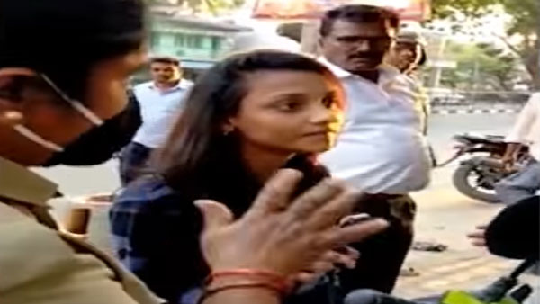 ವಾಗ್ವಾದ ನಡೆಸಿದ ಯುವತಿಗೆ ಕಪಾಳ ಮೋಕ್ಷ ಮಾಡಿದ ಮಹಿಳಾ ಪಿಎಸ್ಐ
