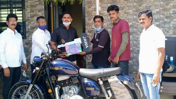ಜಾವಾ ಬೈಕಿನ ವಿತರಣೆ ಪಡೆದ ರಿಯಲ್ ಹೀರೋ