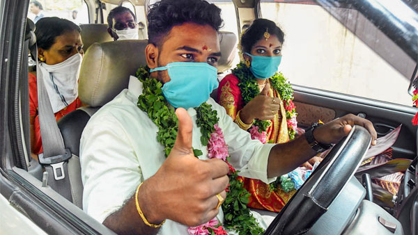 ಫೇಸ್ ಮಾಸ್ಕ್ ಬಗ್ಗೆ ಹೊಸ ನಿಯಮ ಜಾರಿಗೆ ತಂದ ಪೆಟ್ರೋಲ್ ಬಂಕ್ ಮಾಲೀಕರ ಸಂಘ
