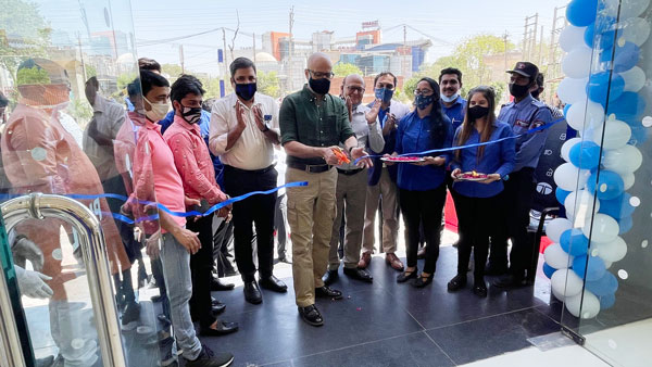 ಹೊಸ ಕಾರುಗಳಿಗೆ ಭರ್ಜರಿ ಬೇಡಿಕೆ- ಒಂದೇ ದಿನ ಹತ್ತು ಹೊಸ ಶೋರೂಂಗಳಿಗೆ ಚಾಲನೆ ನೀಡಿದ ಟಾಟಾ