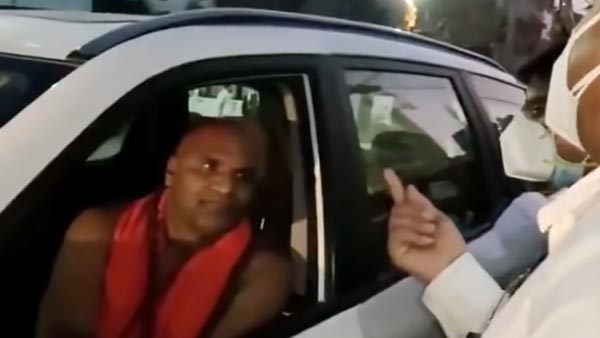 ಫೇಸ್ಮಾಸ್ಕ್ ಧರಿಸಿದರೇ ಉಸಿರುಗಟ್ಟುವುದಂತೆ ಈ ಸ್ವಾಮೀಜಿಗಳಿಗೆ