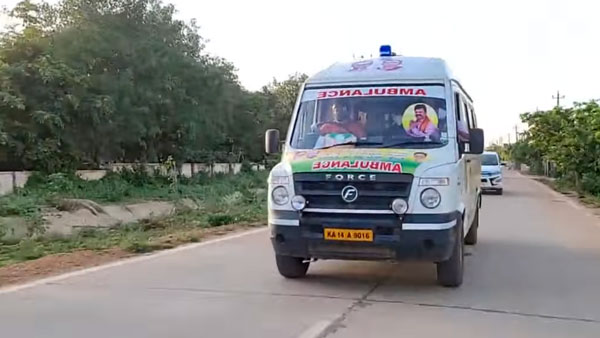 ಕರೋನಾ ಸೋಂಕಿತ ಮೃತದೇಹವಿದ್ದ ಆ್ಯಂಬುಲೆನ್ಸ್ ಚಾಲನೆ ಮಾಡಿ ಮೆಚ್ಚುಗೆಗೆ ಪಾತ್ರರಾದ ಶಾಸಕ ರೇಣುಕಾಚಾರ್ಯ