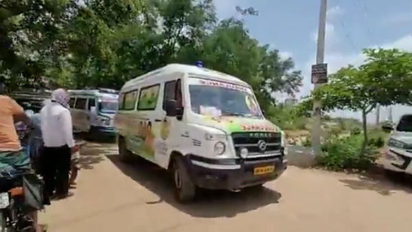 ಕರೋನಾ ಸೋಂಕಿತ ಮೃತದೇಹವಿದ್ದ ಆ್ಯಂಬುಲೆನ್ಸ್ ಚಾಲನೆ ಮಾಡಿ ಮೆಚ್ಚುಗೆಗೆ ಪಾತ್ರರಾದ ಶಾಸಕ ರೇಣುಕಾಚಾರ್ಯ