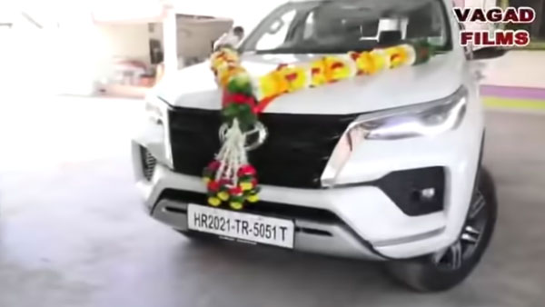 ಪೋಷಕರಿಗೆ ಐಷಾರಾಮಿ ಟೊಯೊಟಾ ಫಾರ್ಚೂನರ್ ಎಸ್ಯುವಿಯನ್ನು ಗಿಫ್ಟ್ ಕೊಟ್ಟ ಮಕ್ಕಳು
