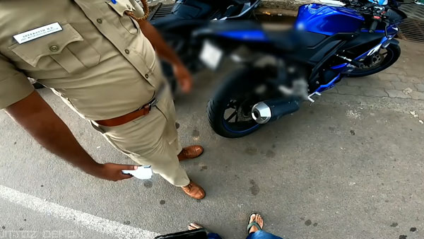 ಬೈಕಿನ ಮಡ್ ಗಾರ್ಡ್ ತೆಗೆದು ಹಾಕಿದ ಯುವಕನಿಗೆ ದಂಡ ವಿಧಿಸಿದ ಸಾರಿಗೆ ಇಲಾಖೆ