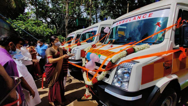 ಆ್ಯಂಬುಲೆನ್ಸ್ ಚಲಾಯಿಸಿ ಗಮನ ಸೆಳೆದ ಖಾನಾಪುರ ಶಾಸಕಿ ಅಂಜಲಿ ನಿಂಬಾಳ್ಕರ್