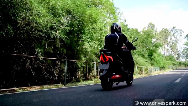 ಇವೆ ಆಟ್ರಿಯೋ ಎಲೆಕ್ಟ್ರಿಕ್ ಸ್ಕೂಟರ್ ರಿವ್ಯೂ: ತನ್ನ ಸೆಗ್ ಮೆಂಟಿನಲ್ಲಿ ಮೋಡಿ ಮಾಡಲಿದೆಯೇ ಆಟ್ರಿಯೋ?