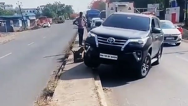 ಟ್ರಾಫಿಕ್ ಜಾಮ್ನಲ್ಲಿ ಸಿಲುಕಿದ್ದ ಟೊಯೊಟಾ ಫಾರ್ಚೂನರ್ ಸರಾಗವಾಗಿ ಮುಂದೆ ಸಾಗಿದ್ದು ಹೀಗೆ