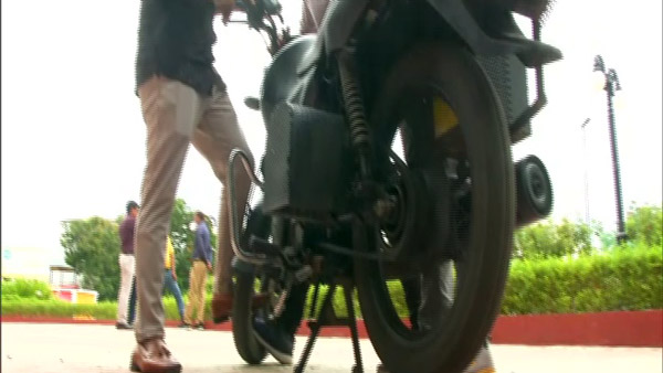 ಪೆಟ್ರೋಲ್, ಎಲೆಕ್ಟ್ರಿಕ್ ಎರಡರ ಮೂಲಕವೂ ಚಲಿಸುತ್ತದೆ ಈ ಹೈಬ್ರಿಡ್ ಬೈಕ್