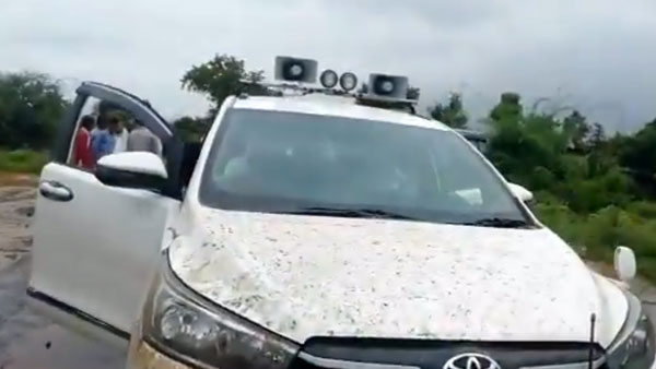 ಮಳೆ ನೀರಿನಲ್ಲಿ ಸಿಲುಕಿದ ಸಂಸದರ ಇನೋವಾ ಕ್ರಿಸ್ಟಾ ಕಾರು