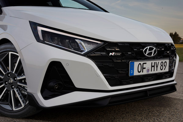 ಡೀಲರ್ ಬಳಿ ಕಾಣಿಸಿಕೊಂಡ ಹೊಸ Hyundai i20 N Line ಪರ್ಫಾರ್ಮೆನ್ಸ್ ಕಾರು