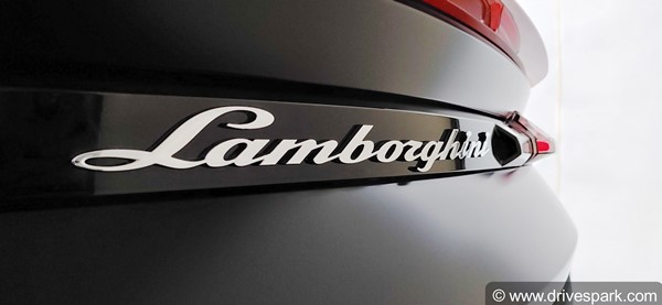 Lamborghini Urus Graphite Capsule ಕಾರನ್ನು ಖರೀದಿಸಿದ ಭಾರತದ ಮೊದಲಿಗ ನಟ Jr NTR