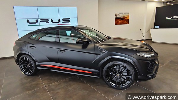 Lamborghini Urus Graphite Capsule ಕಾರನ್ನು ಖರೀದಿಸಿದ ಭಾರತದ ಮೊದಲಿಗ ನಟ Jr NTR