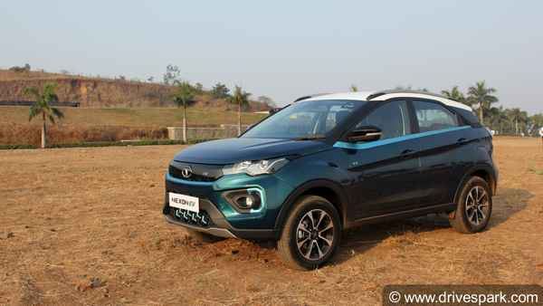 ಮುನ್ಸಿಪಲ್ ಕಾರ್ಪೊರೇಶನ್ಗೆ Tata Nexon ಎಲೆಕ್ಟ್ರಿಕ್ ಕಾರುಗಳನ್ನು ವಿತರಿಸಿದ Tata Motors