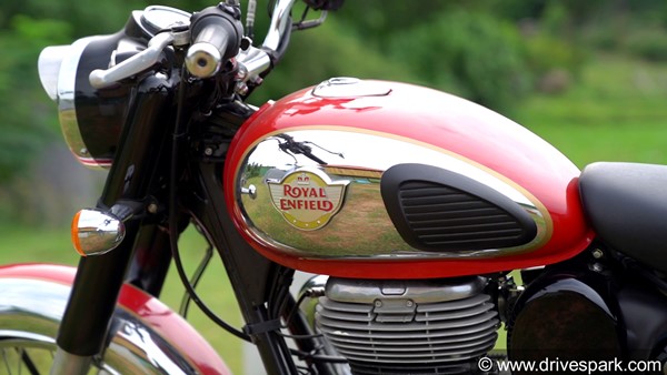 ಬೈಕ್ ರಿವ್ಯೂ: ಹೊಸ ಅಪ್ಡೇಟ್ಗಳೊಂದಿಗೆ ರಸ್ತೆಗಿಳಿದ 2021ರ Royal Enfield Classic 350