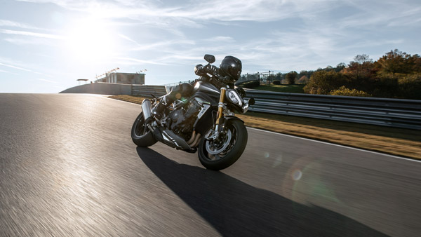 ಭಾರತದಲ್ಲಿ ಬಿಡುಗಡೆಗೆ ಸಜ್ಜಾಗುತ್ತಿದೆ ಹೊಸ Triumph Speed Triple 1200RR ಬೈಕ್