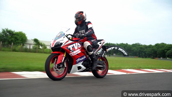 ಪರ್ಫಾಮೆನ್ಸ್ ಪ್ರಿಯರಿಗಾಗಿ ಮತ್ತಷ್ಟು ಬದಲಾದ 2021ರ TVS Apache RR310