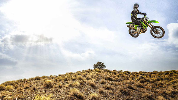 ಭಾರತದಲ್ಲಿ ಹೊಸ Kawasaki KX250, KX450 ಆಫ್-ರೋಡ್ ಬೈಕ್ಗಳು ಬಿಡುಗಡೆ