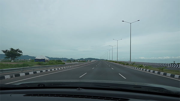 Tata Nexon ಎಲೆಕ್ಟ್ರಿಕ್ ಕಾರಿನಲ್ಲಿ ಒಂದೇ ದಿನ 650 ಕಿ.ಮೀ ಪ್ರಯಾಣಿಸಿದ ವ್ಲಾಗರ್