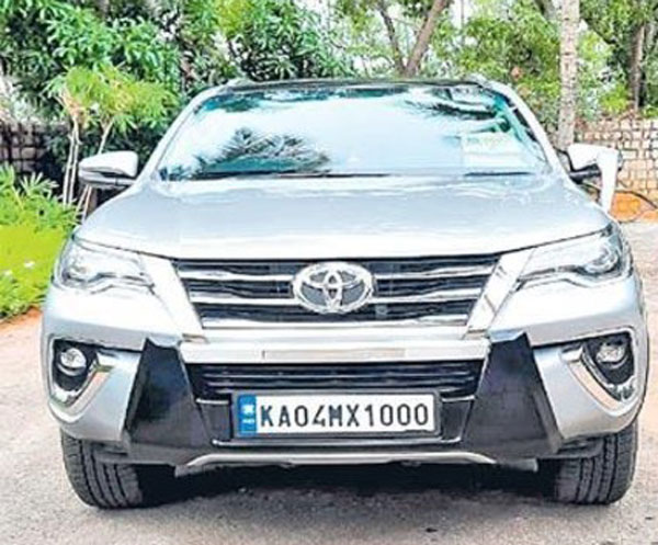 ಸಾಧ್ಯವಾದರೆ ತನ್ನನ್ನು ಹಿಡಿಯುವಂತೆ ಪೊಲೀಸರಿಗೆ ಸವಾಲು ಹಾಕಿದ ಕಾರುಗಳ್ಳ