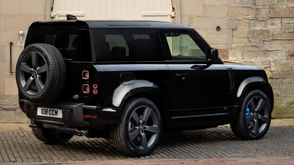 ವಿಶೇಷ ವಿನ್ಯಾಸವುಳ್ಳ Defender V8 Bond Edition ಅನಾವರಣಗೊಳಿಸಿದ Land Rover