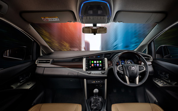 ಹೊಸ Toyota Innova Crysta ಕಾರು ಖರೀದಿಸಿದ ನಟ ಮೋಹನ್ ಲಾಲ್