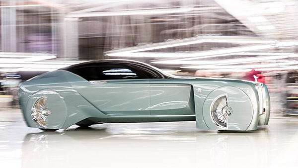 ಚೊಚ್ಚಲ ಎಲೆಕ್ಟ್ರಿಕ್ ಕಾರಿನ ಪ್ರದರ್ಶನಕ್ಕೆ ಮುಂದಾದ Rolls Royce