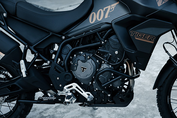 ಆಕರ್ಷಕ ವಿನ್ಯಾಸದಲ್ಲಿ ಅನಾವರಣಗೊಂಡ Triumph Tiger 900 Bond ಎಡಿಷನ್